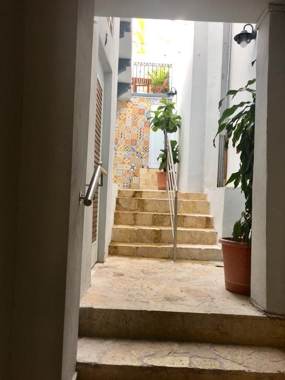 Casa Luna Guest House ซานฮวน ภายนอก รูปภาพ